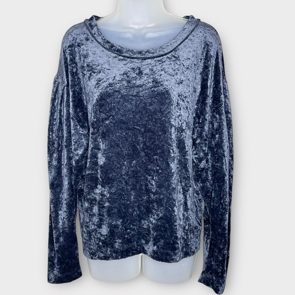 WE THE FREE gray crushed velvet sweatshirt size small cozy fall winter holiday - Picture 2 of 6